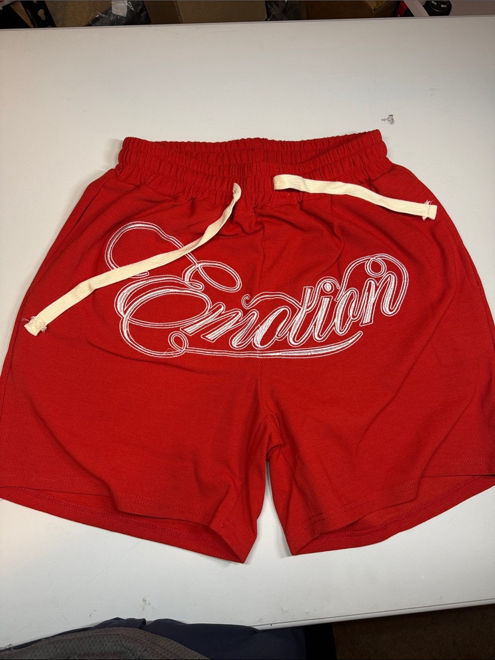 Mixed emotion shorts S